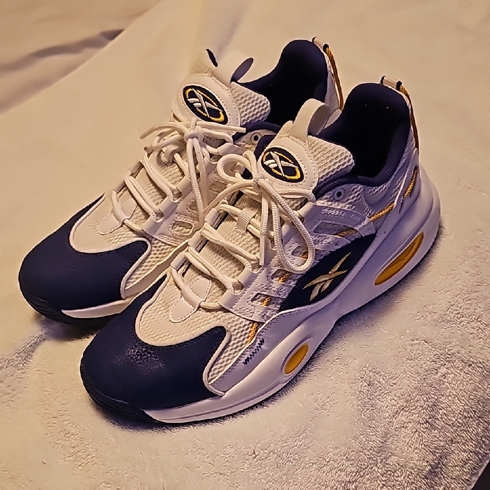 Reebok Solution Mid Iverson Sneakers